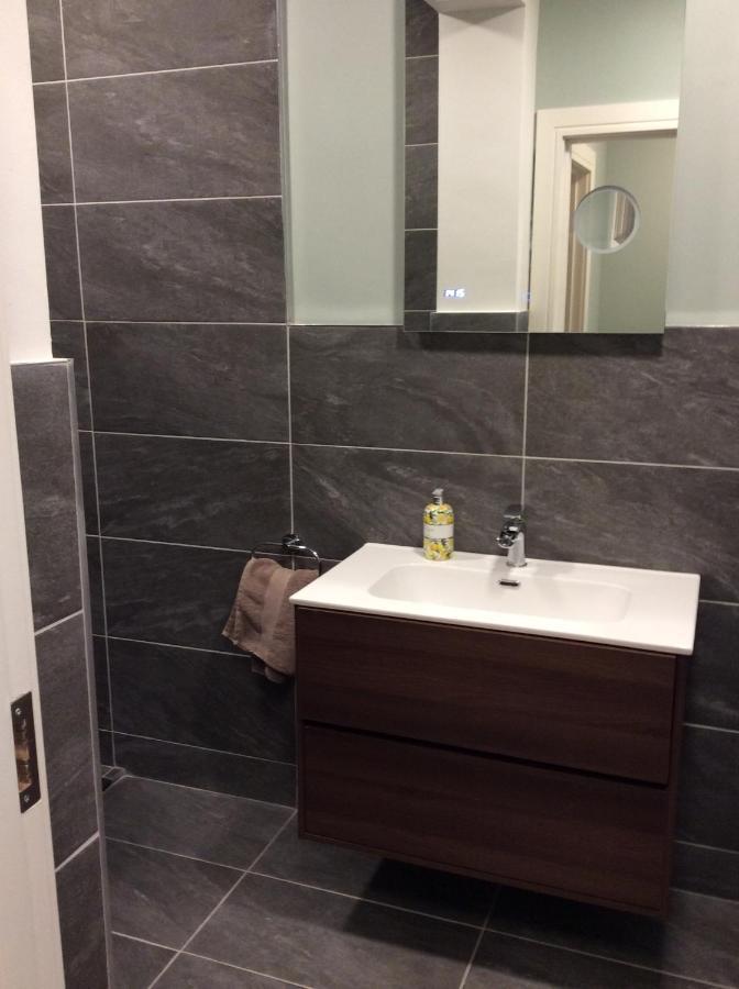 Roundstone Retreats Quayside Luxury Apt Экстерьер фото